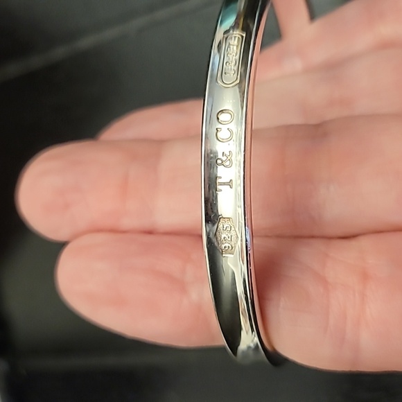 Tiffany & Co. Vintage 1837 Bangle Bracelet - Picture 4 of 7